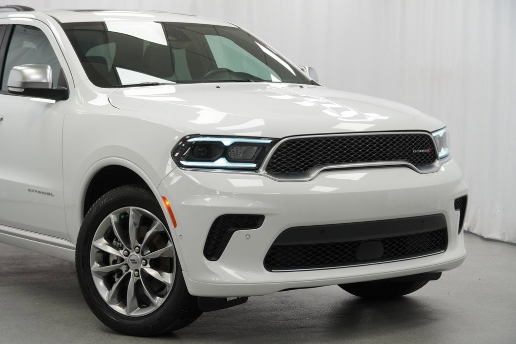 Certified 2024 Dodge Durango Citadel image 3