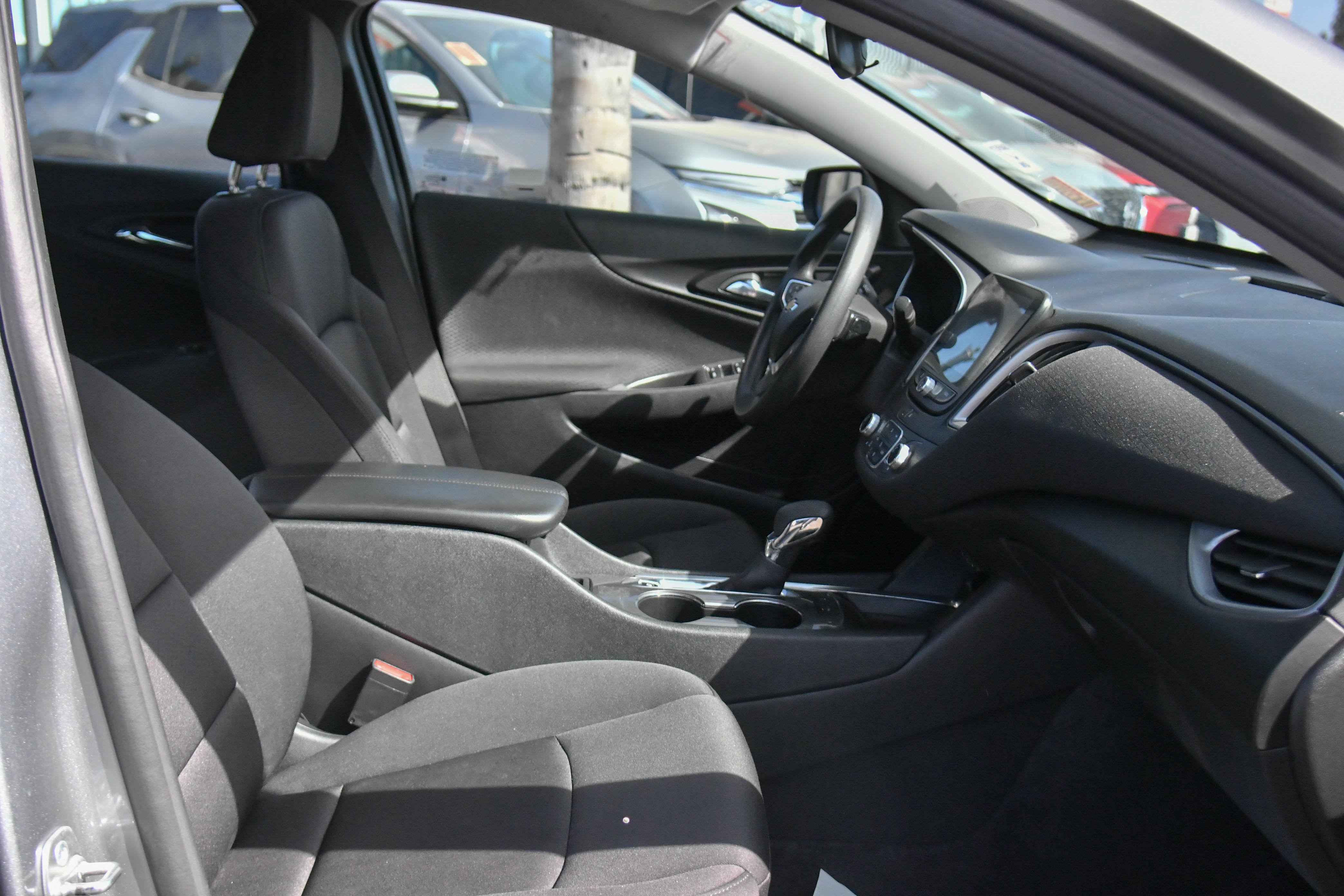 Used 2024 Chevrolet Malibu LT FWD image 40