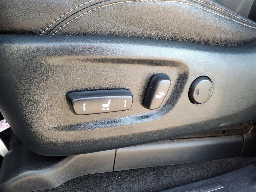 Used 2022 Toyota 4Runner SR5 Premium image 10