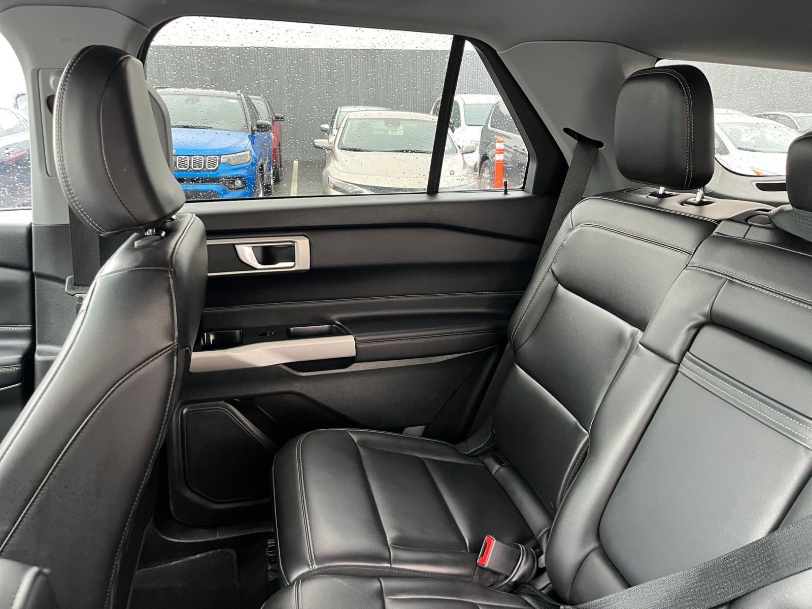 Used 2024 Ford Explorer XLT w/ Equipment Group 202A image 42