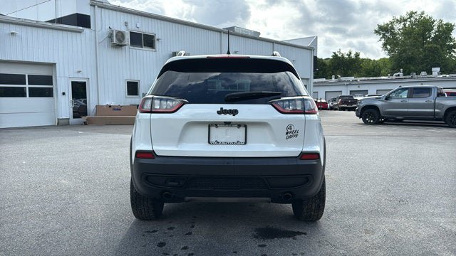 Certified 2022 Jeep Cherokee Latitude w/ Sun & Sound Group AWD/4WD image 7