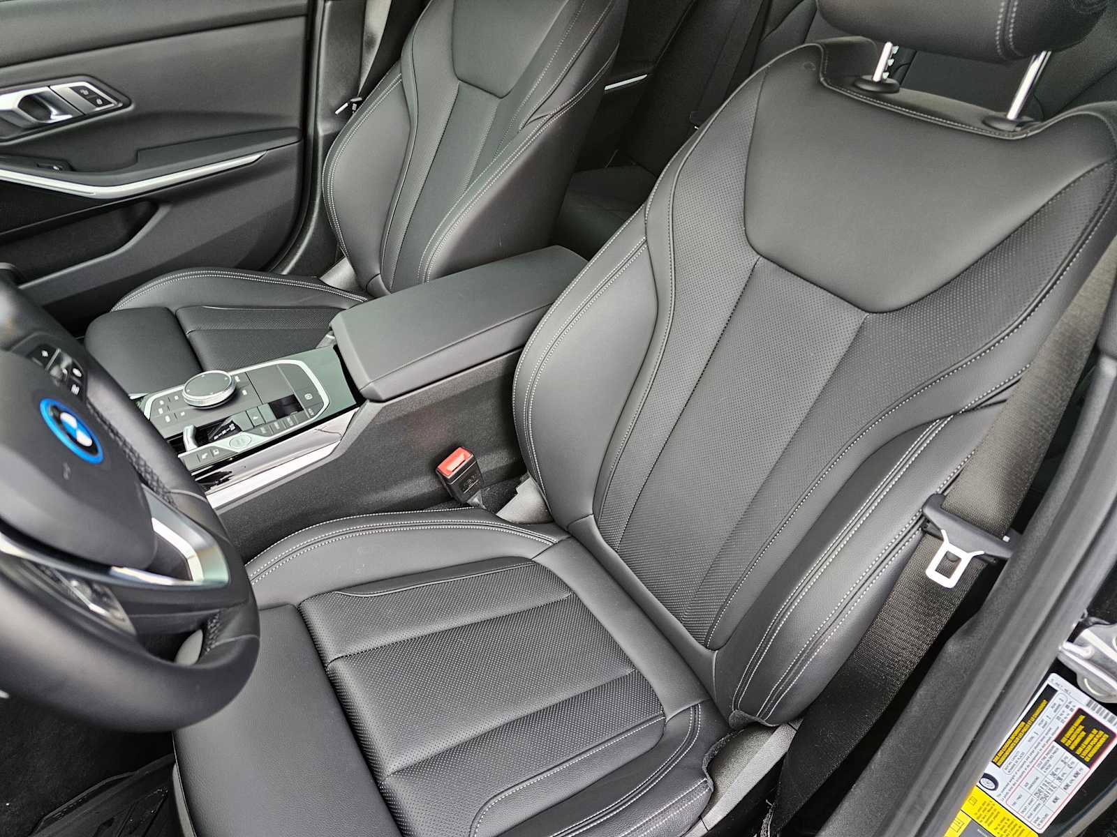 Used 2023 BMW 330e w/ Driving Assistance Package image 21