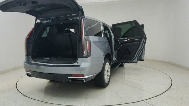 Used 2023 Cadillac Escalade Premium Luxury w/ Performance Package image 82