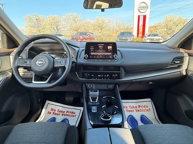 Certified 2023 Nissan Rogue SV image 21