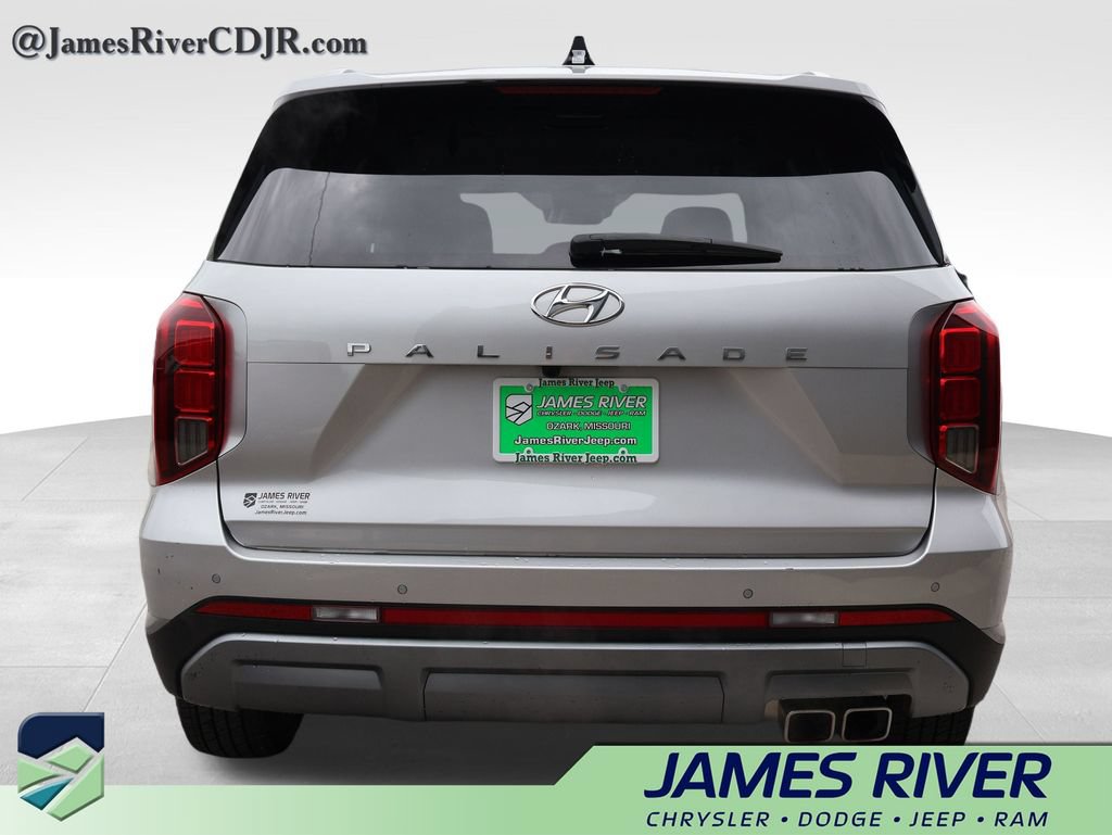 Used 2025 Hyundai Palisade SEL FWD image 4