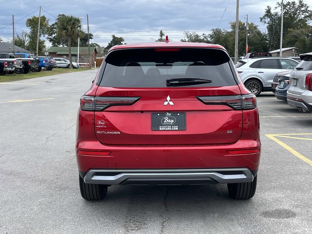 New 2026 Mitsubishi Outlander SE FWD image 4