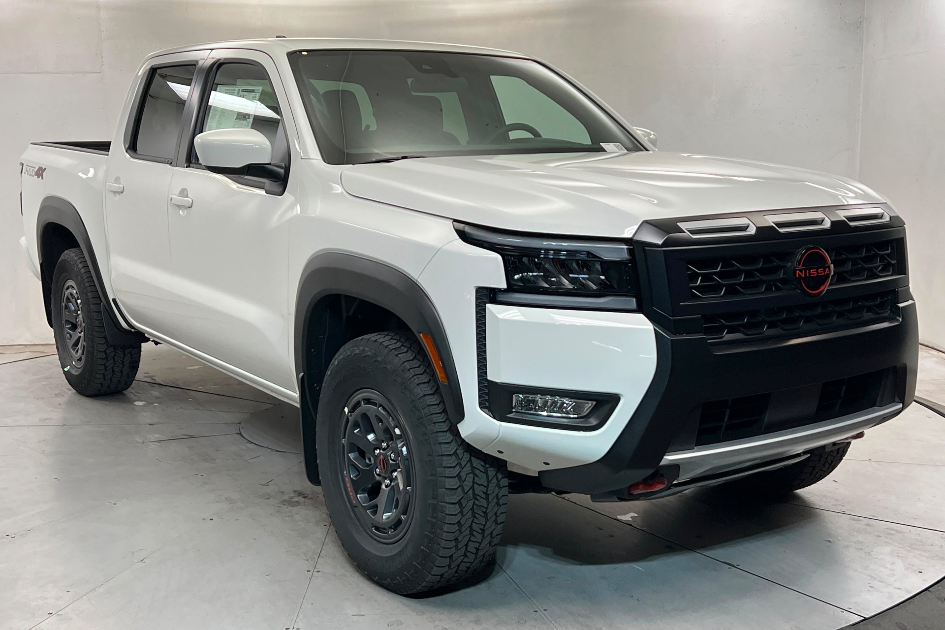 New 2026 Nissan Frontier PRO-4X w/ Tow Package AWD/4WD image 7