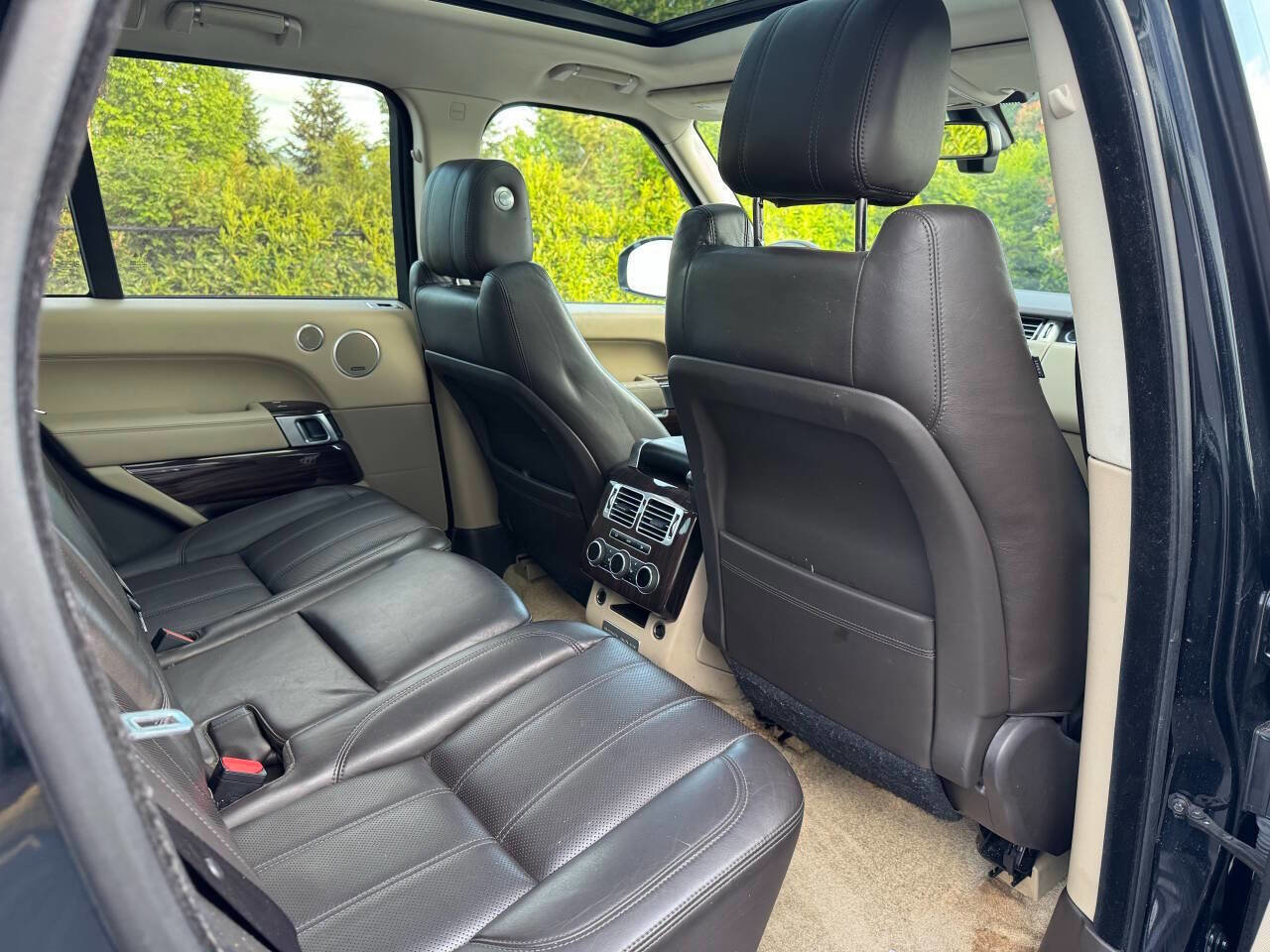 Used 2014 Land Rover Range Rover HSE image 24