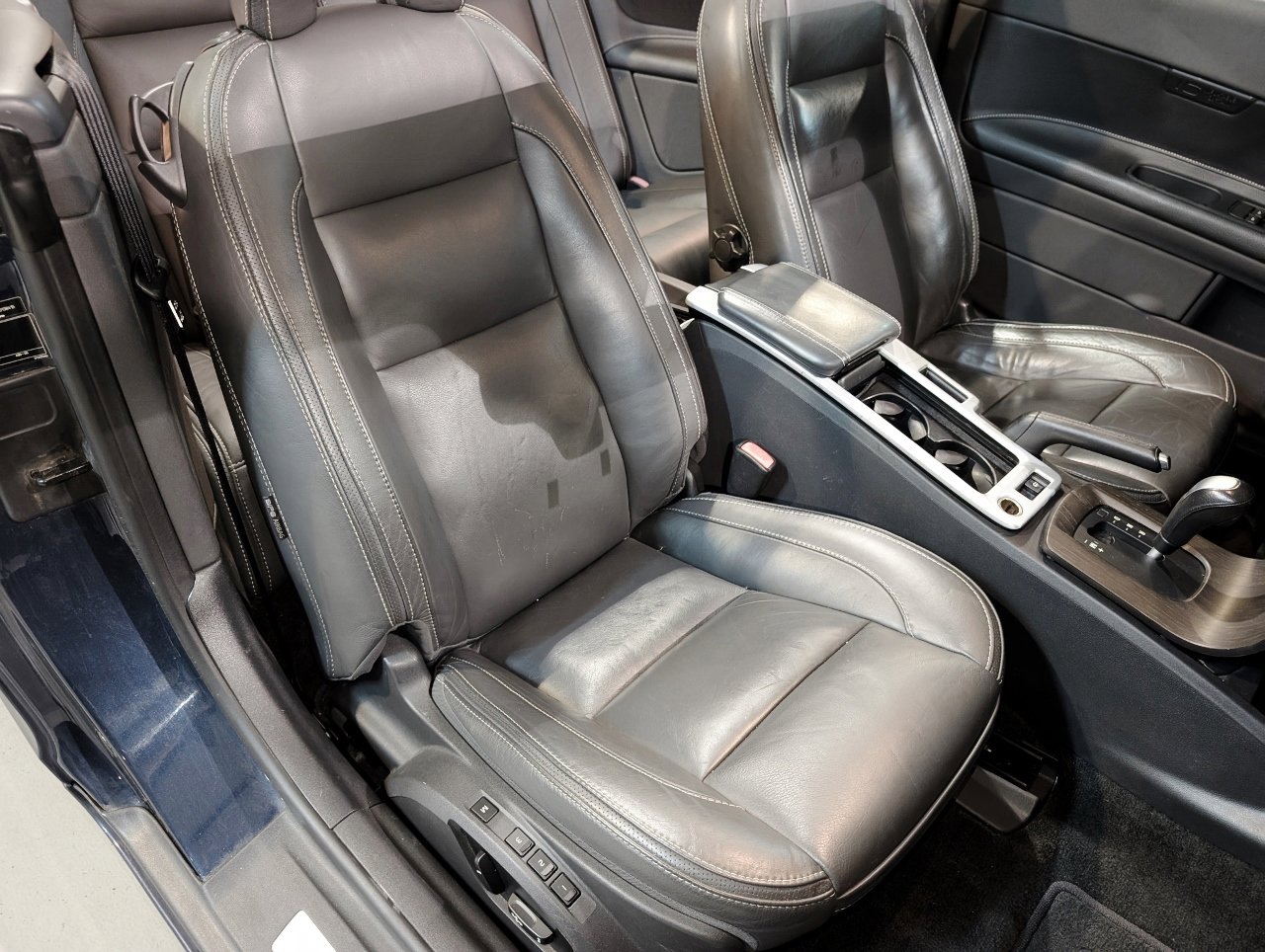 Used 2013 Volvo C70 T5 image 27