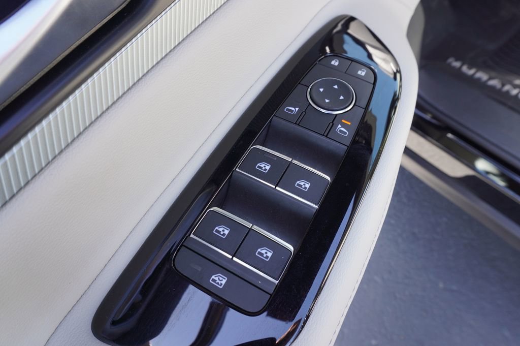 Certified 2025 Nissan Murano SL image 16