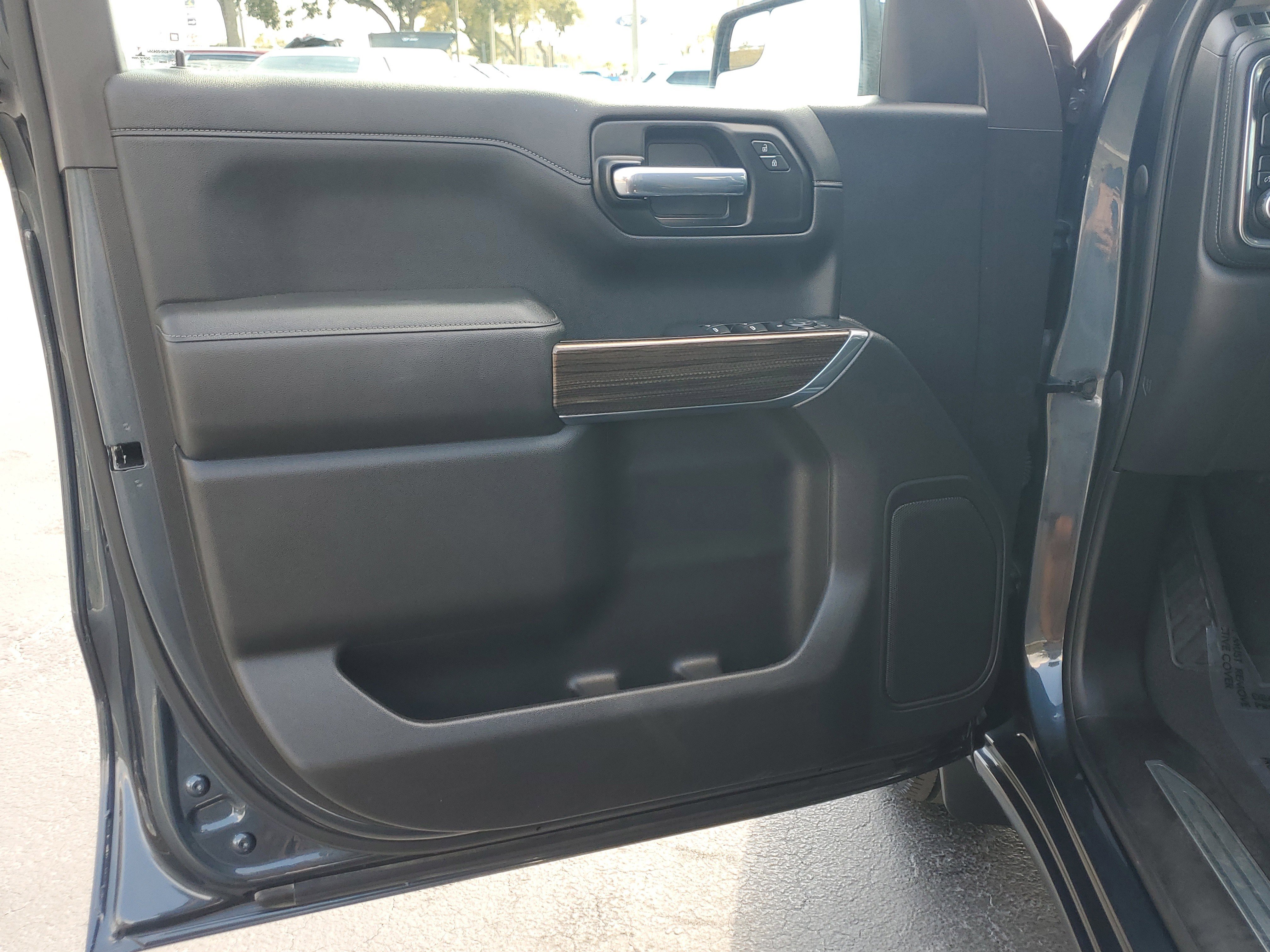 Used 2021 Chevrolet Silverado 1500 LT image 18