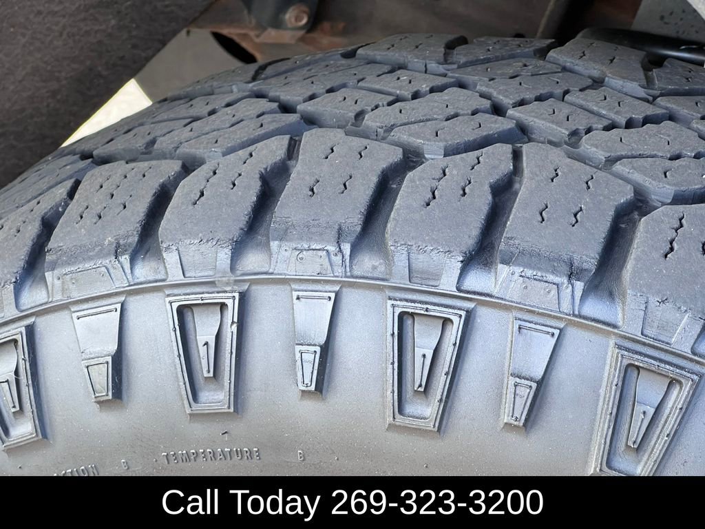 Used 2019 GMC Sierra 1500 AT4 AWD/4WD image 8