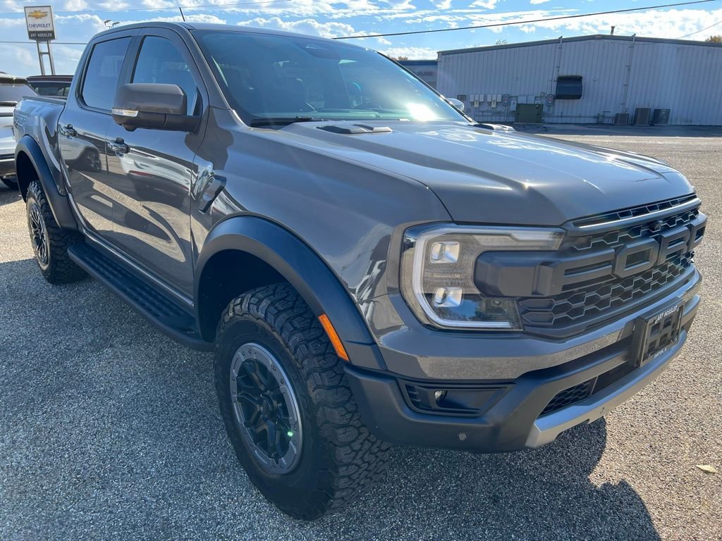 Used 2025 Ford Ranger Raptor image 9
