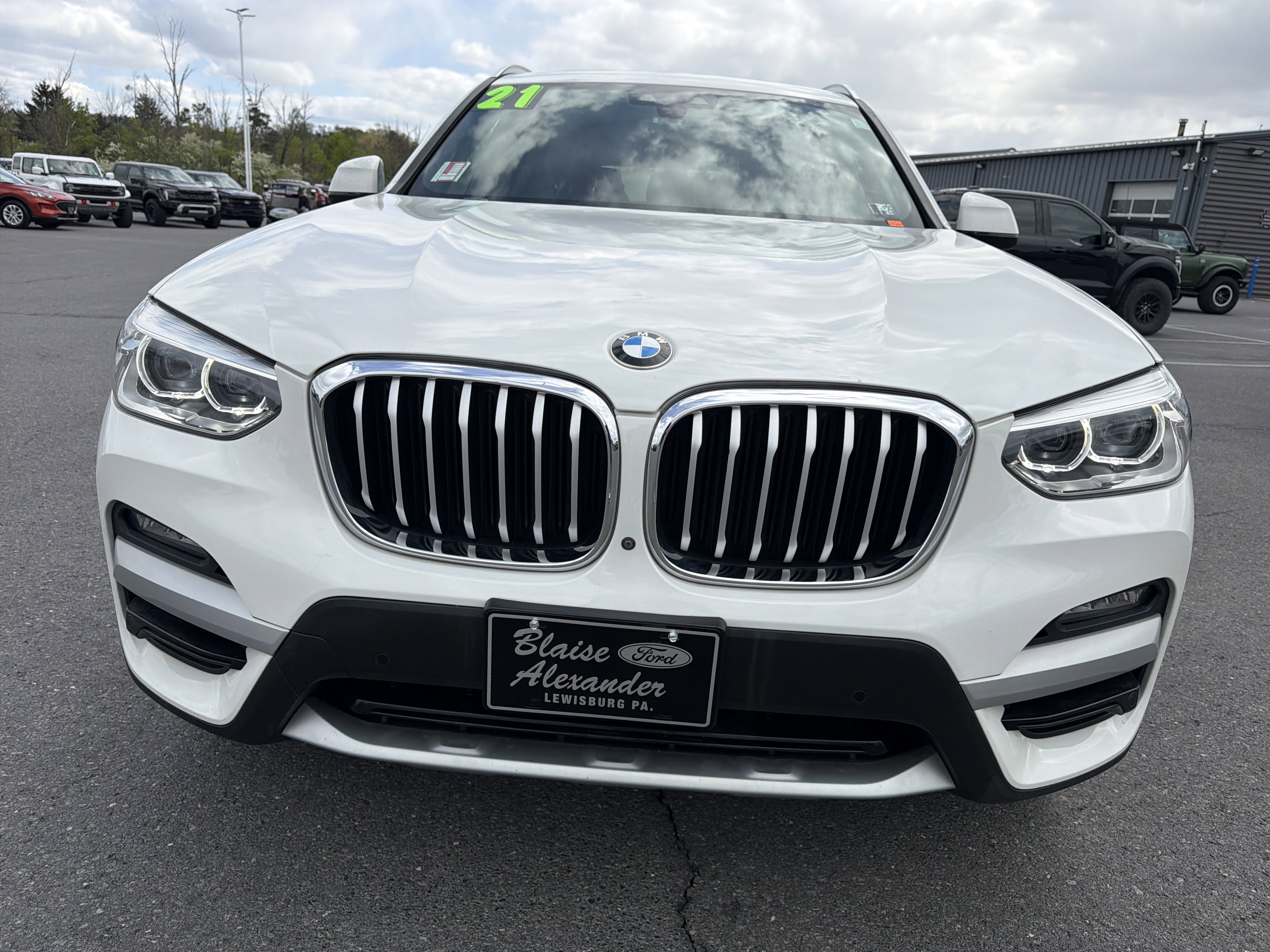 Used 2021 BMW X3 xDrive30i w/ Premium Package image 9