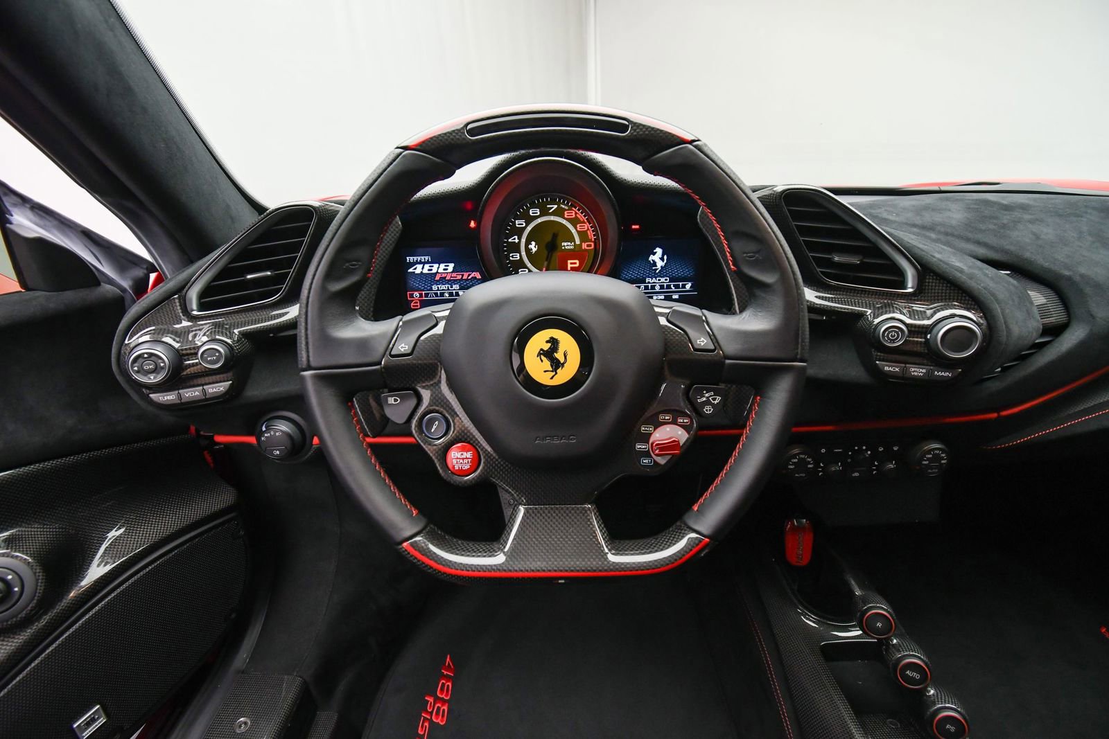 Used 2020 Ferrari 488 Pista Coupe RWD image 41