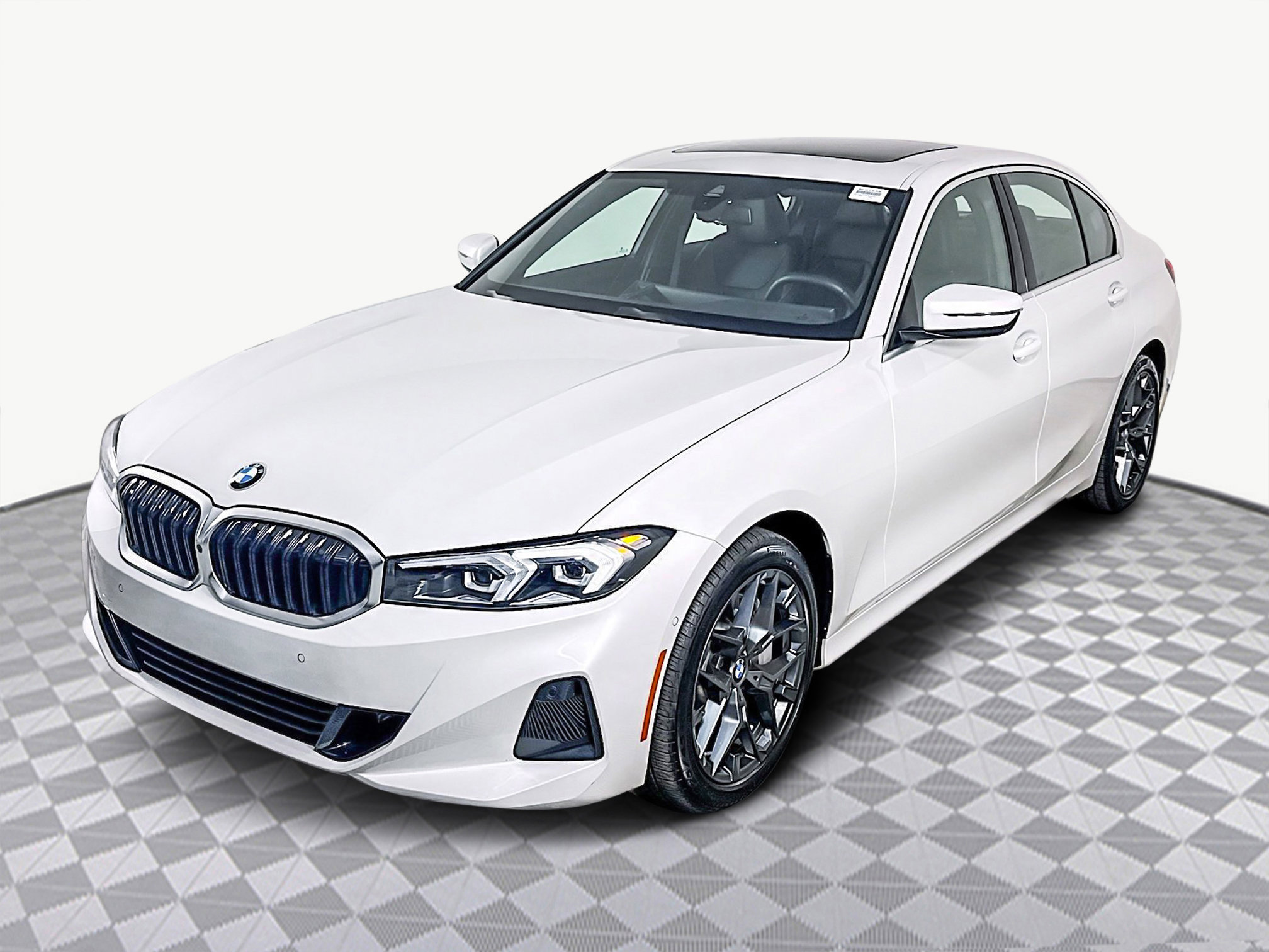 Used 2025 BMW 330i Sedan w/ Convenience Package image 4
