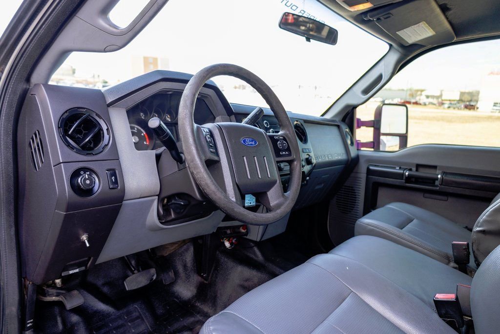 Used 2014 Ford F550 2WD SuperCab Super Duty image 9