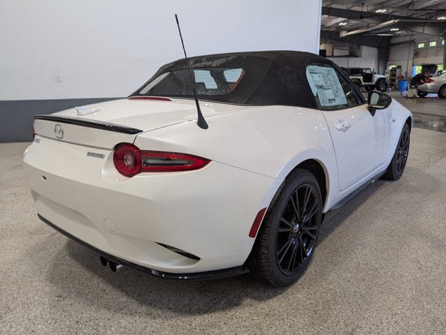 New 2026 MAZDA MX-5 Miata Club w/ Appearance Package RWD image 6