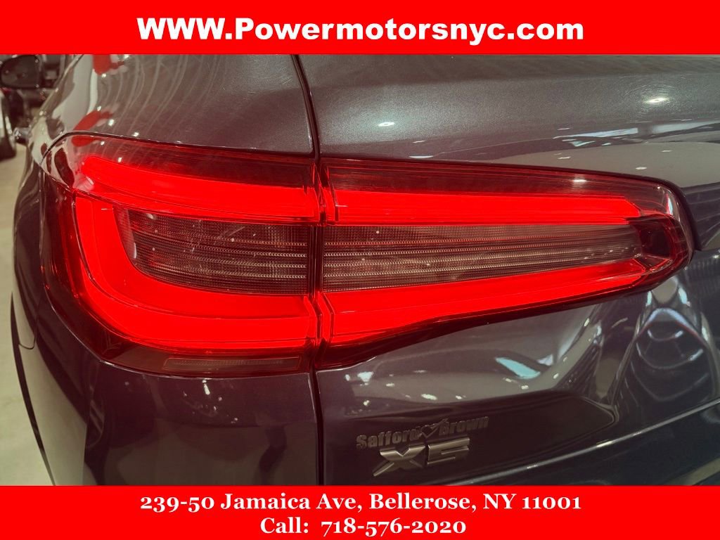 Used 2020 BMW X5 M50i w/ Executive Package image 9