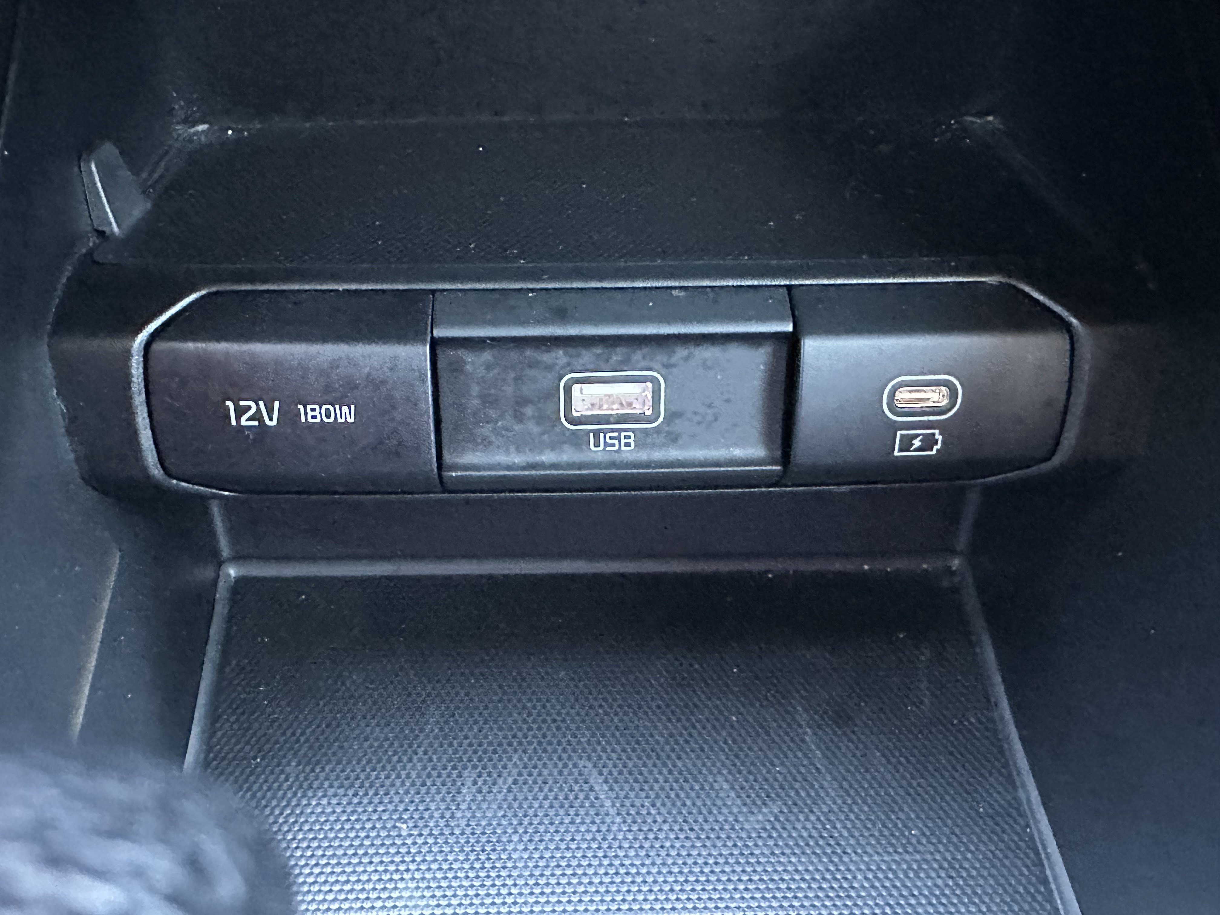 Used 2024 Kia Telluride LX FWD image 30
