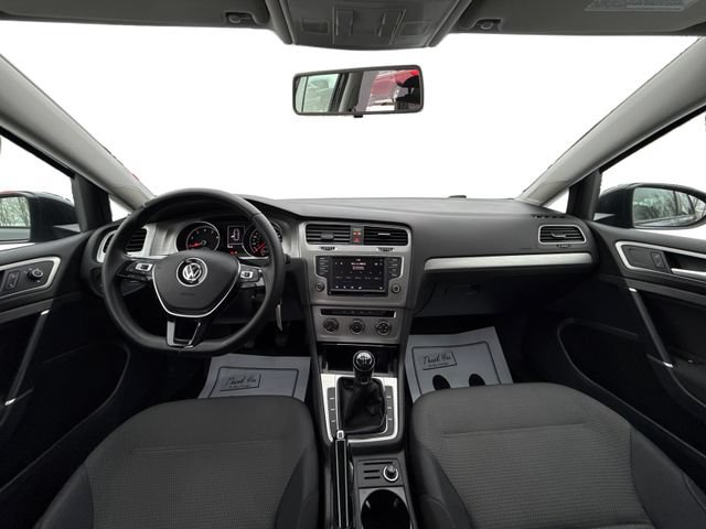 Used 2017 Volkswagen Golf S FWD image 28
