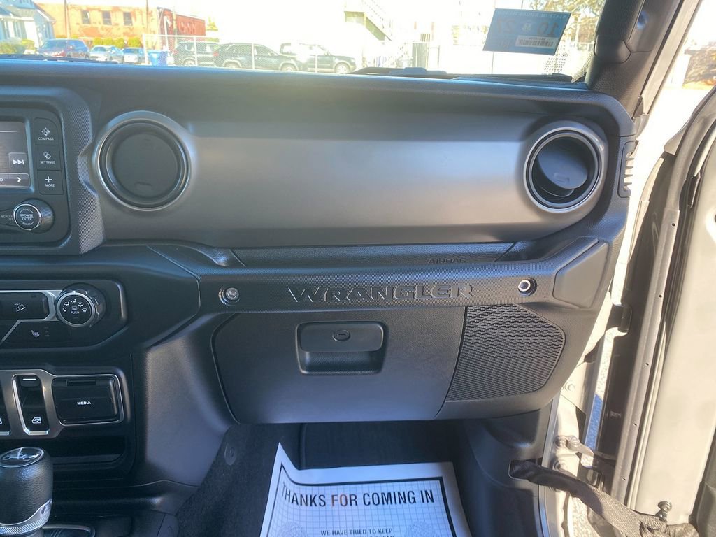 Used 2019 Jeep Wrangler Sport image 25