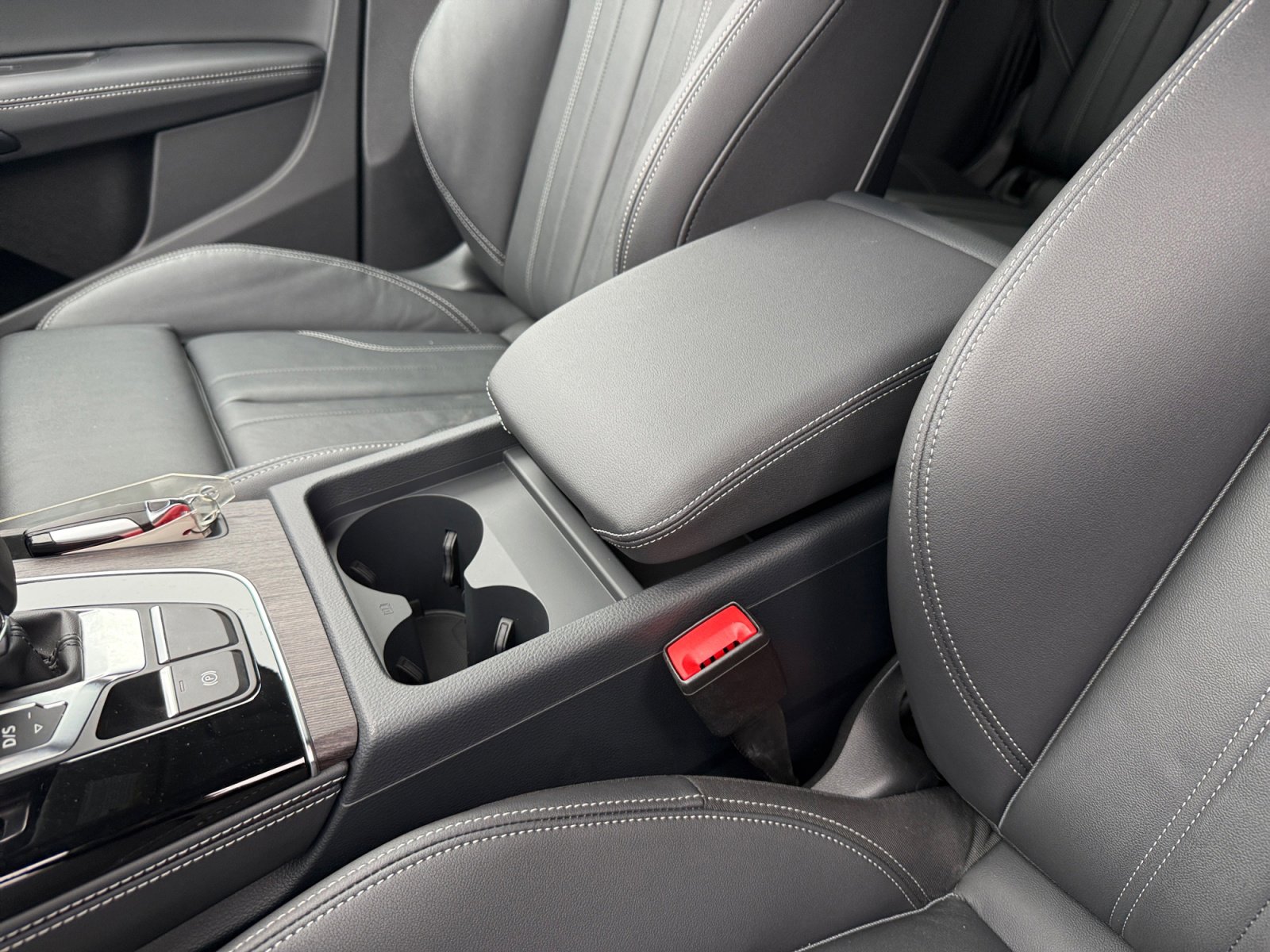 Certified 2025 Audi Q5 2.0T Premium Plus w/ Premium Plus Package image 14