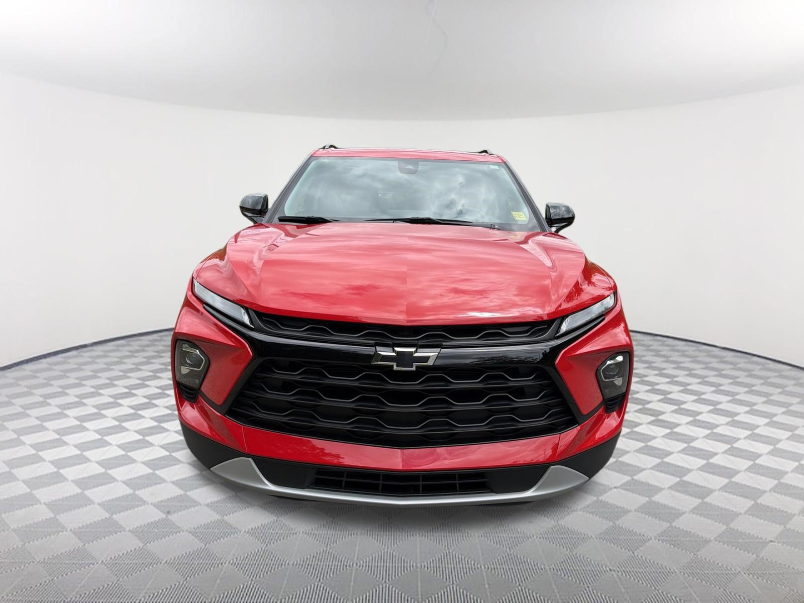 Used 2024 Chevrolet Blazer LT w/ Convenience Package FWD image 2