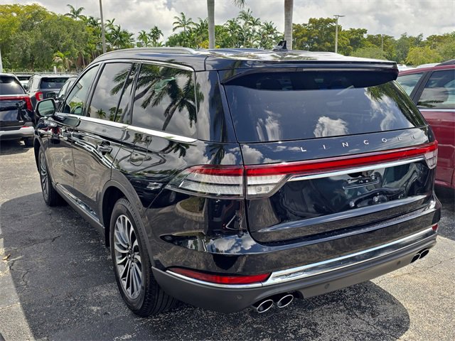 Used 2024 Lincoln Aviator Premiere w/ Premium Package image 4