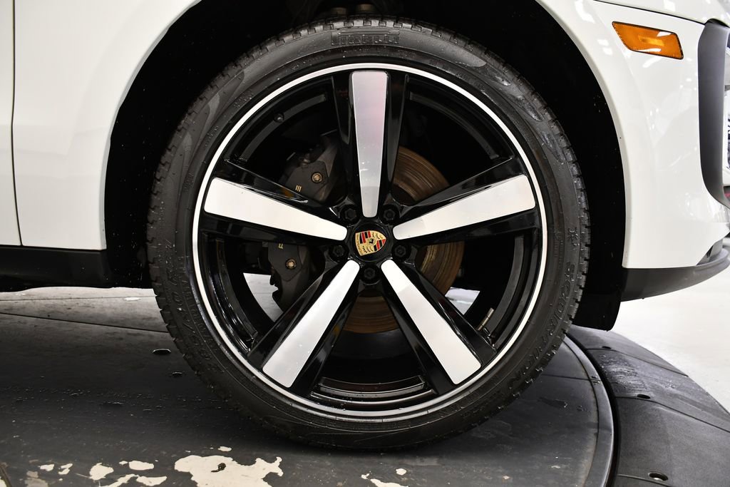 Used 2022 Porsche Macan image 19