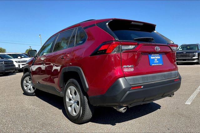 Used 2019 Toyota RAV4 LE image 3