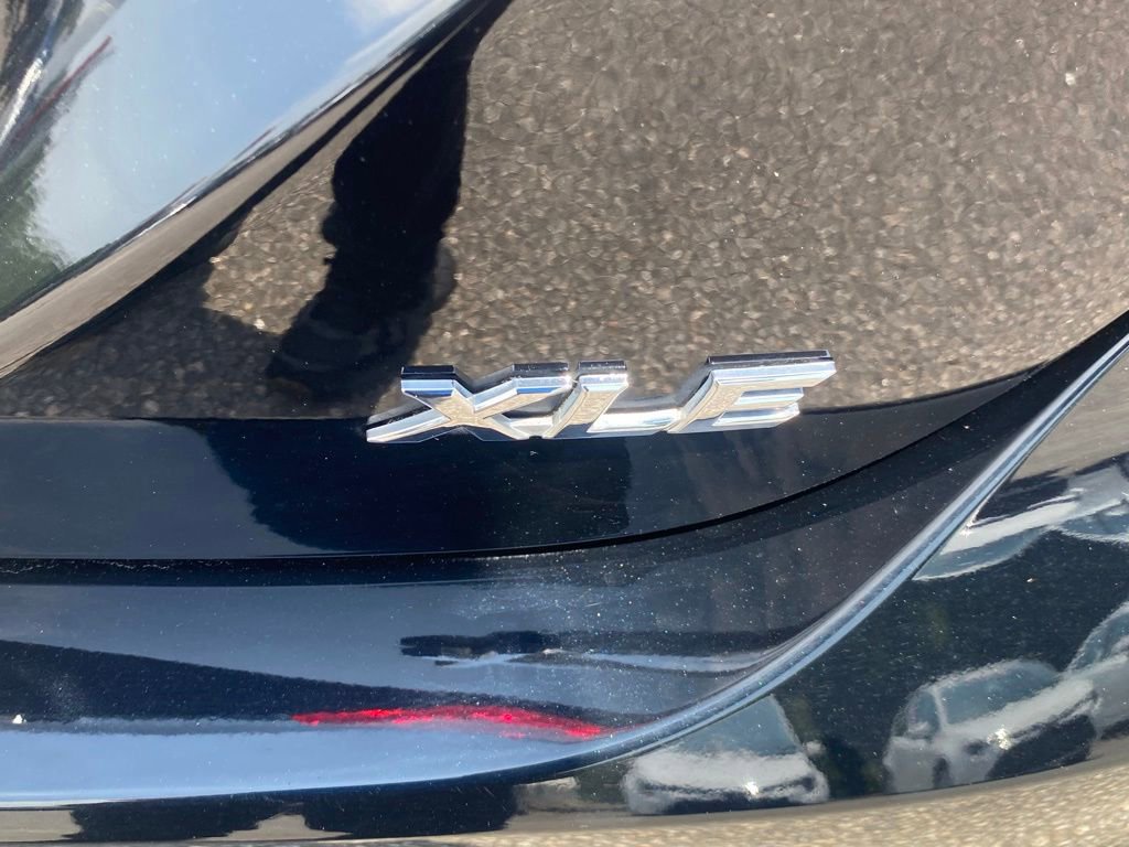 Used 2023 Toyota Camry XLE FWD image 12