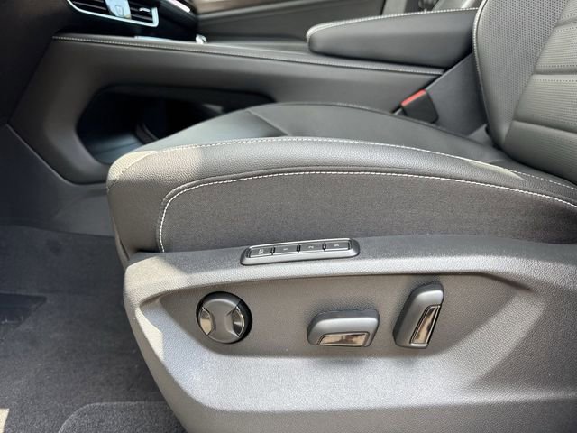 New 2026 Volkswagen Atlas SEL image 13