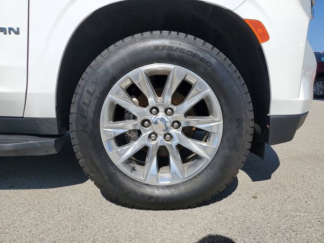Used 2024 Chevrolet Suburban Premier AWD/4WD image 7