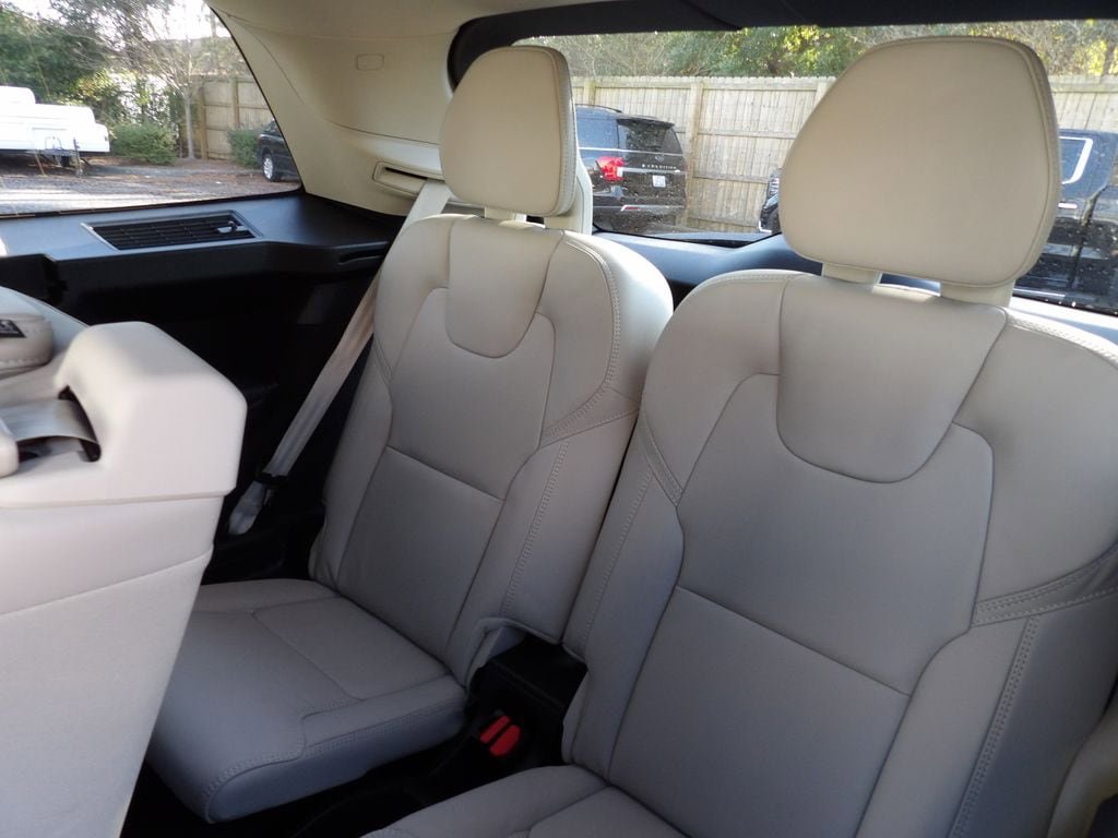 New 2026 Volvo XC90 T8 Ultra w/ Protection Package Premier AWD/4WD image 25