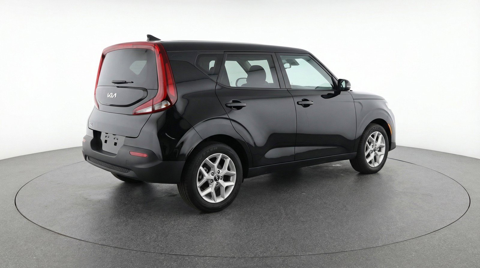 Used 2025 Kia Soul LX w/ LX Technology Package FWD image 9