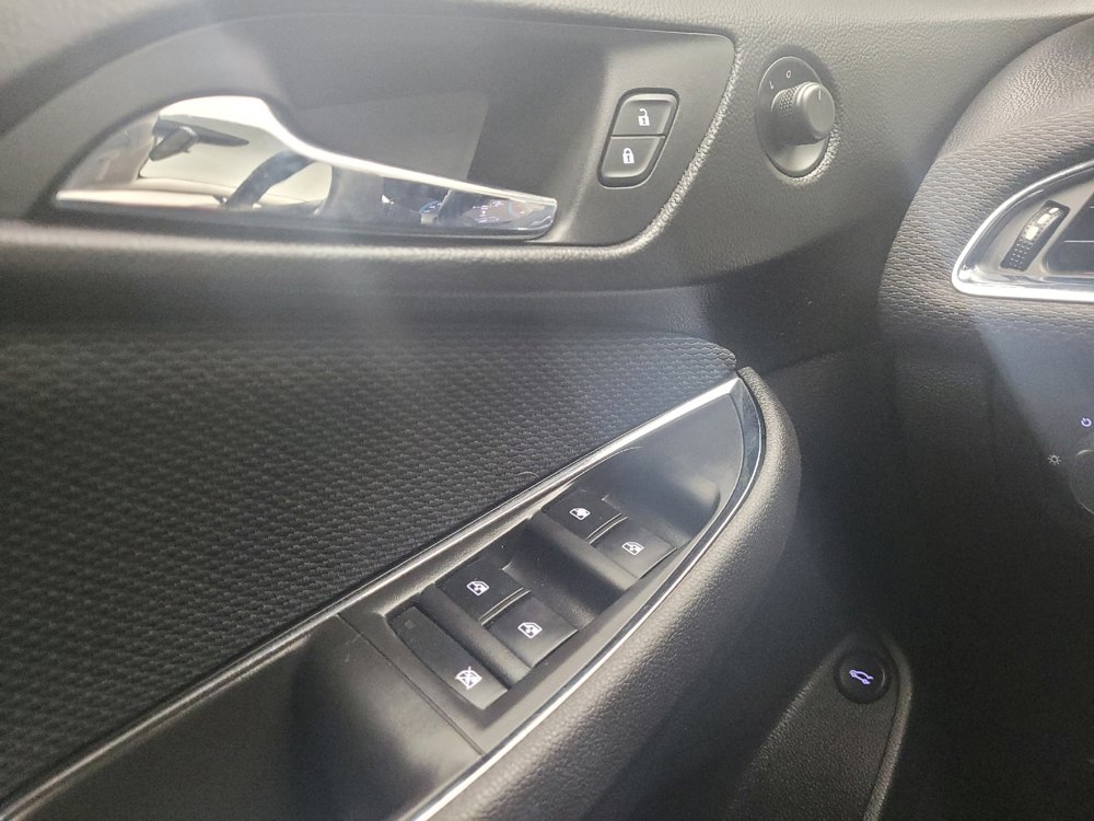 Used 2016 Chevrolet Cruze LT w/ Convenience Package image 27