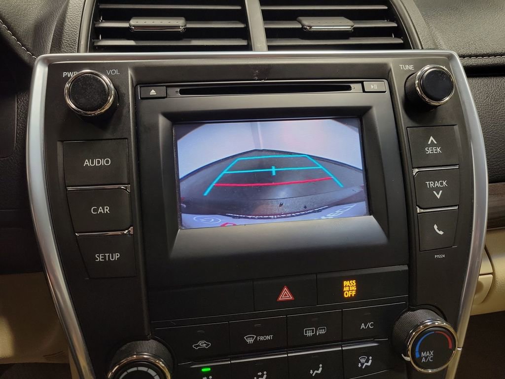 Used 2016 Toyota Camry LE image 16