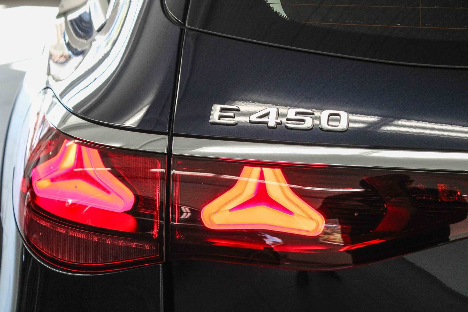 New 2026 Mercedes-Benz E 450 4MATIC All-Terrain Wagon image 6