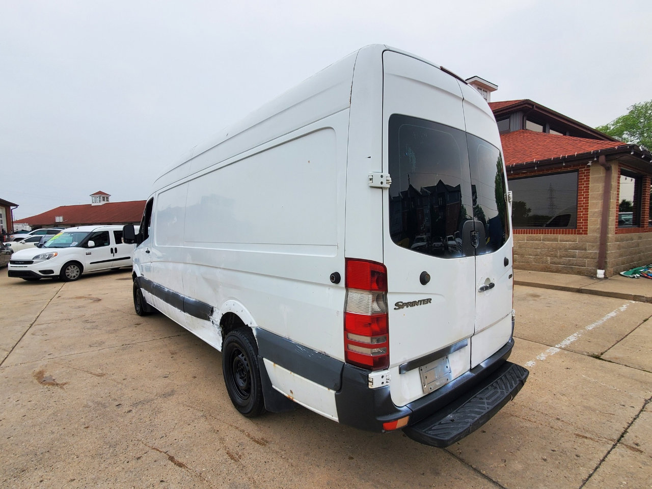 Used 2008 Dodge Sprinter 2500 image 7