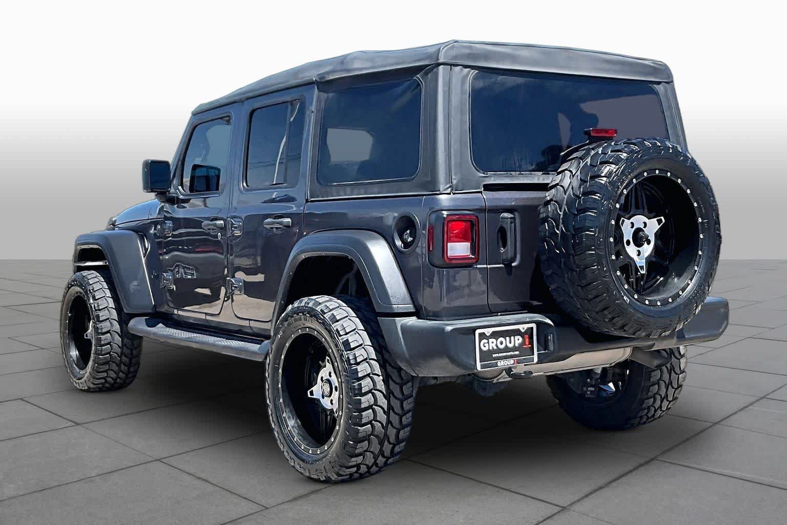 Used 2022 Jeep Wrangler Unlimited Sport AWD/4WD image 11