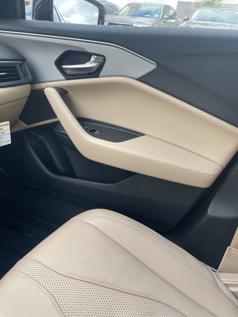 Certified 2025 Acura TLX w/ Technology Package image 11