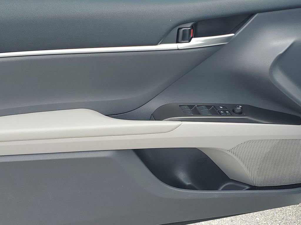 Used 2023 Toyota Camry SE image 41