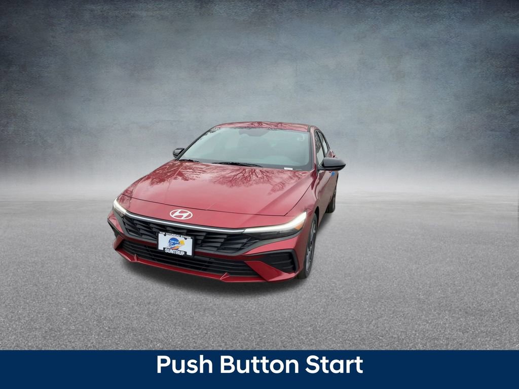 Used 2025 Hyundai Elantra Sport image 7