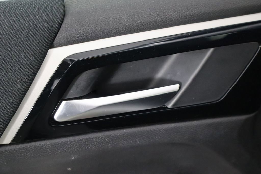 Used 2024 Mitsubishi Outlander ES image 22