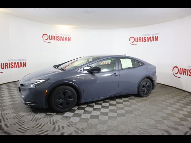 Used 2025 Toyota Prius LE image 6