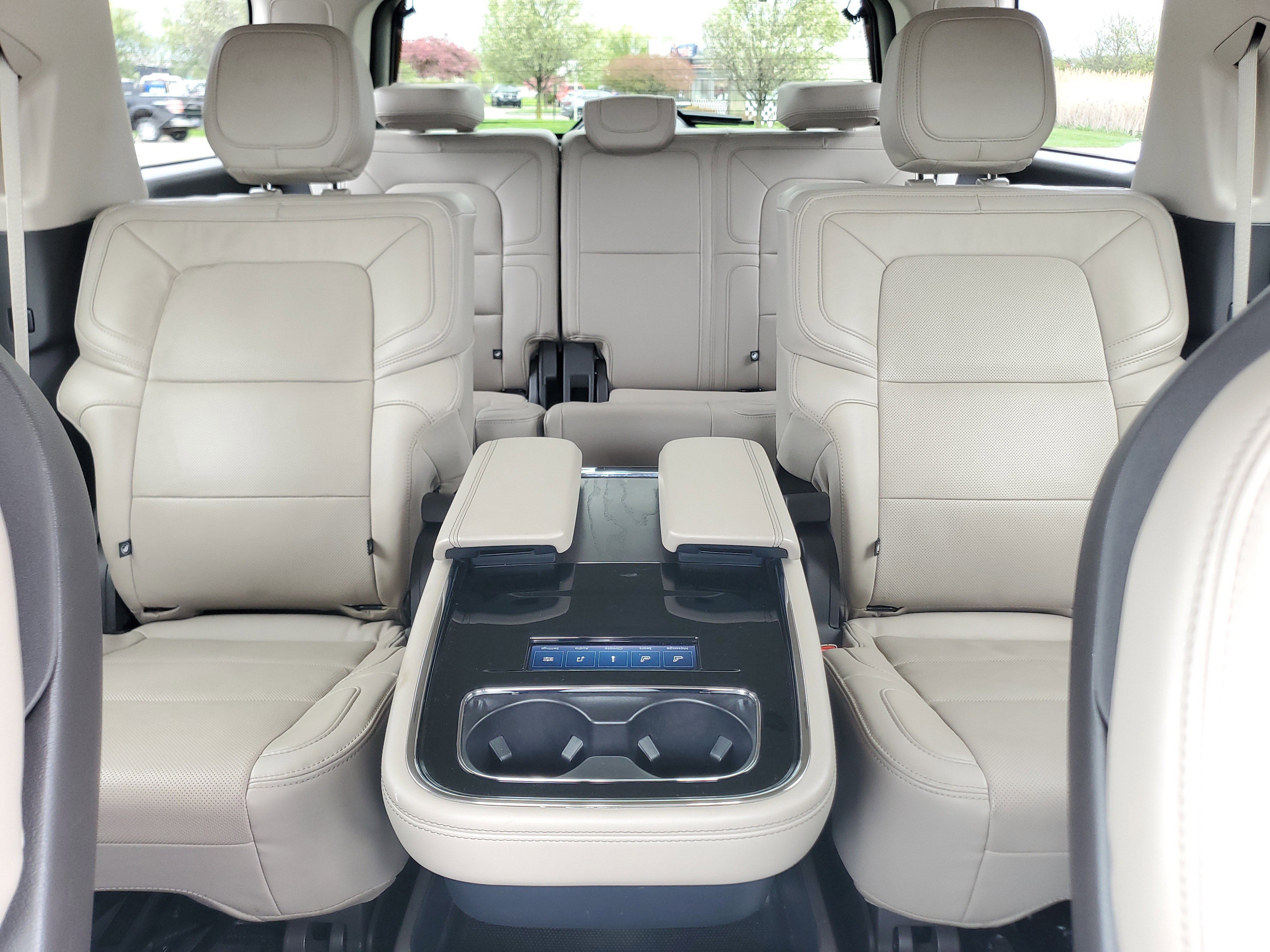 Certified 2023 Lincoln Navigator Reserve AWD/4WD image 19