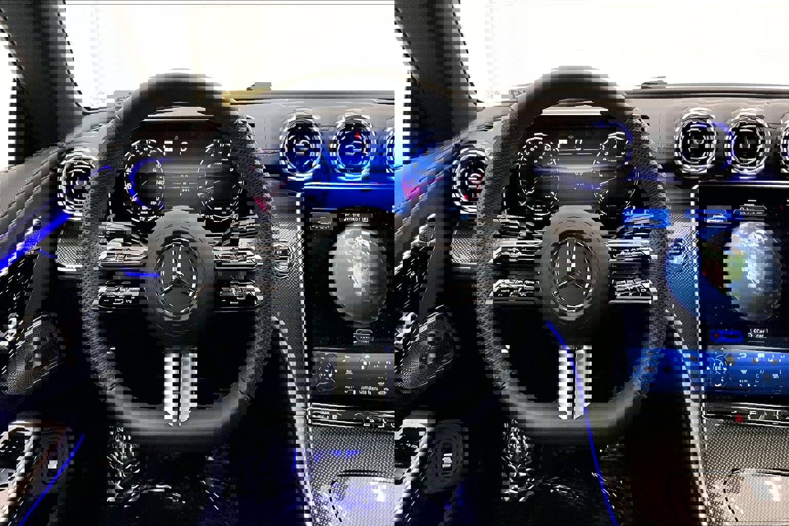 Used 2026 Mercedes-Benz CLE 300 4MATIC Coupe image 4