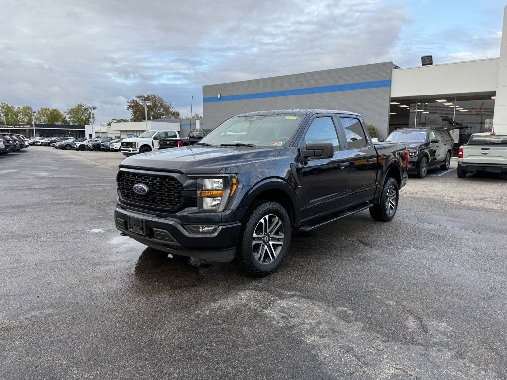 Used 2023 Ford F150 XL w/ STX Appearance Package image 5
