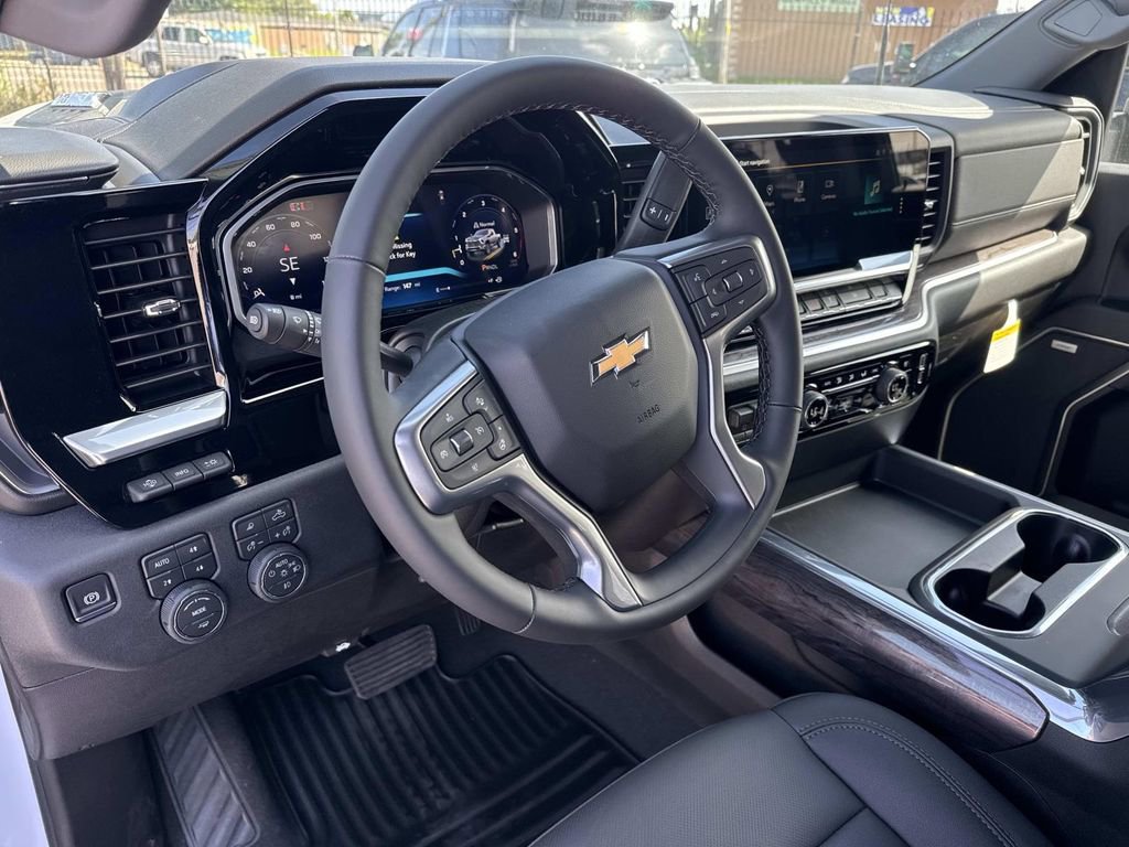 New 2026 Chevrolet Silverado 3500 LTZ w/ LTZ Plus Package AWD/4WD image 17
